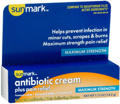 Sunmark Antibiotic Cream Plus Pain Relief - 0.5 Ounces
